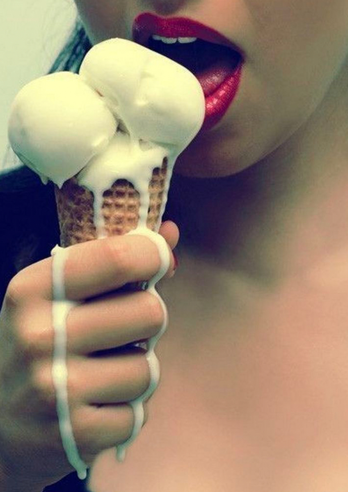 Erkekler seksi güzel yapanı mı oral seksi güzel yapan kadını mı tercih ederler?