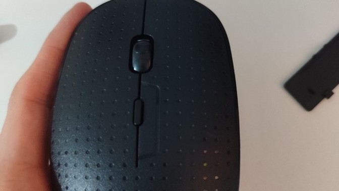 Yeni alınan mouse laptop a nasıl bağlanır?
