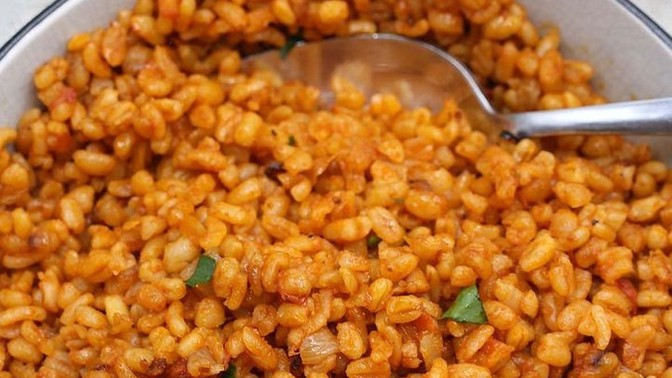 Domatesli bulgur pilavı sever misiniz?