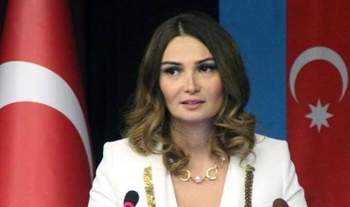 Sizi bugün çok güçlü bir kadınla tanıştıracağım tanıyanınız vardır Ganire Paşayeva?