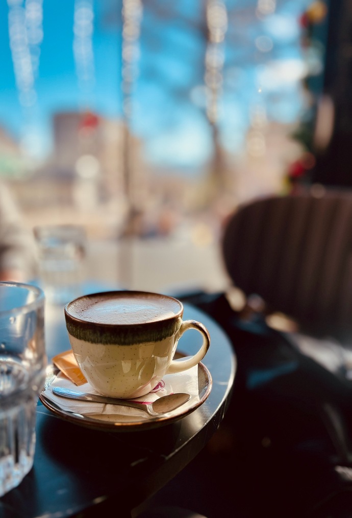 Keyifli güzel birgün diliyorum kahveler içildi mi?