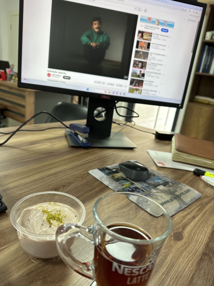 Keyifli güzel birgün diliyorum kahveler içildi mi?