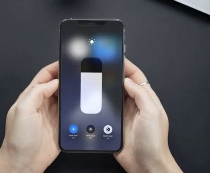 Telefon ekran ışığını nasıl kullanıyorsunuzz?