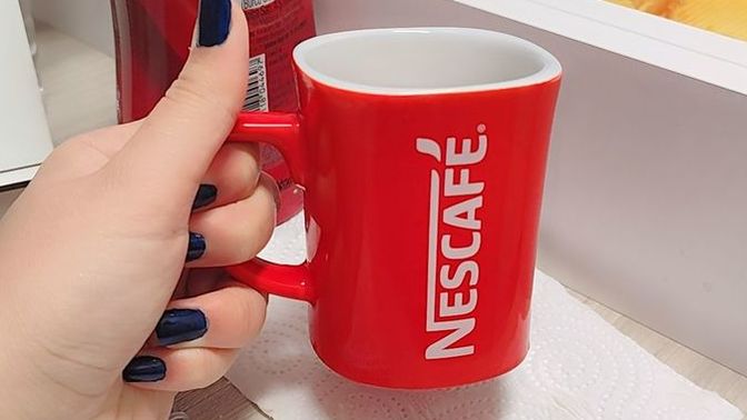 Sizce bardağın içinde ne var?