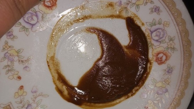 Mistik biri ve diğerleri falıma bakıverin gari bı?