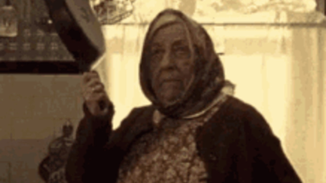 Çeyiz alışverişi yaparken kaynananız o olmaz, ben onu kullanamam diye olay çıkarsa tepkiniz ne olurdu?