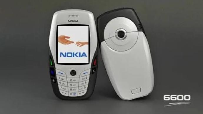 Sahip olduğunuz ilk kameralı telefonunuz hangisiydi?
