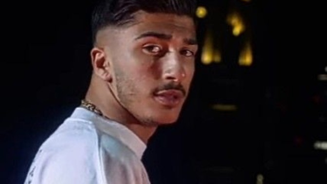 Mero asiri yakisikli degil mii 😻(yoksa ben mi abartiyorum)?