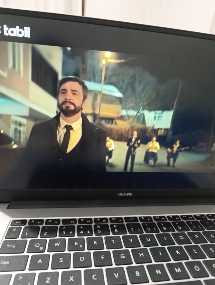 Kendimi duygusal olarak bakiye benzettim tipte benziyor aww?