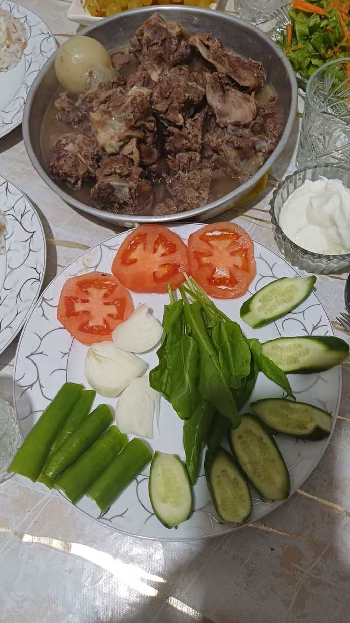 Et haşlama yaparken sade mi yaparsınız yoksa sebzeli mi?