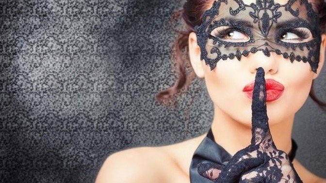 Sekste maskeler düşer mi?