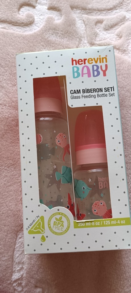 Bu biberon rengi hem kız hem erkek kullanmaz mi?