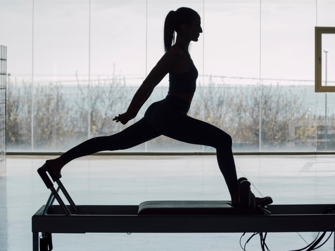 Reformer pilates ile karın kası ne kadar sürede olmaya başlar?