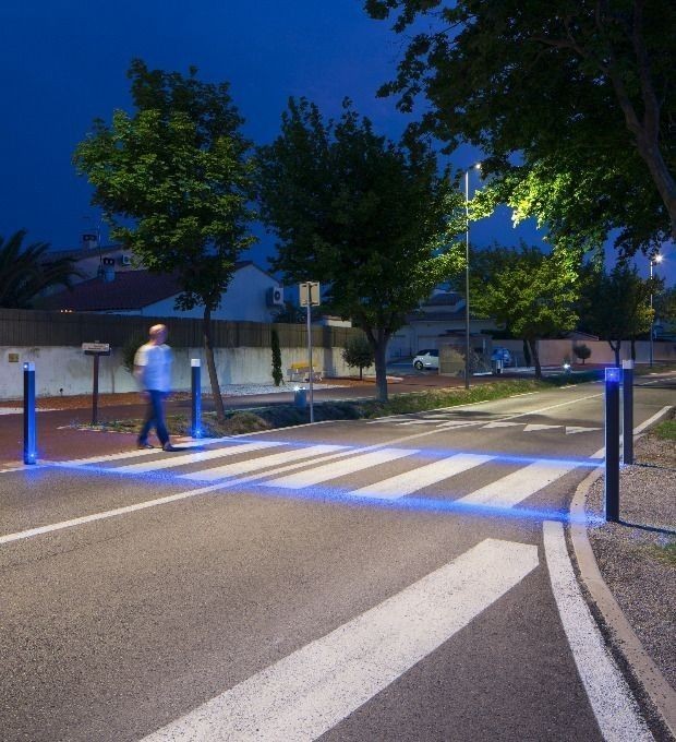 Araba ile giderken yaya yolundan geçenlere yol veriyor musunuz?