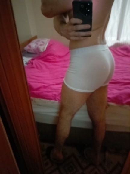 Sporda bacak çalışmaktan kalça da büyüdü sizce tuhaf mı duruyor?