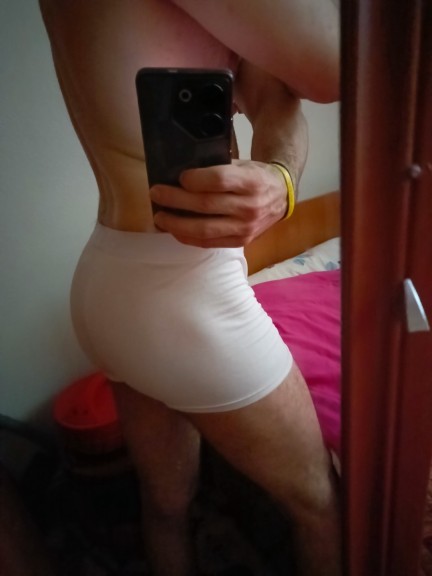 Sporda bacak çalışmaktan kalça da büyüdü sizce tuhaf mı duruyor?
