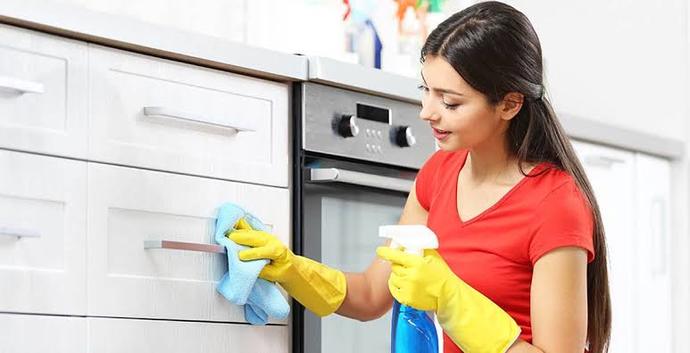 Mutfakta çıkmak bilmeyen yağ lekelerine en iyi çözümünüz nedir?