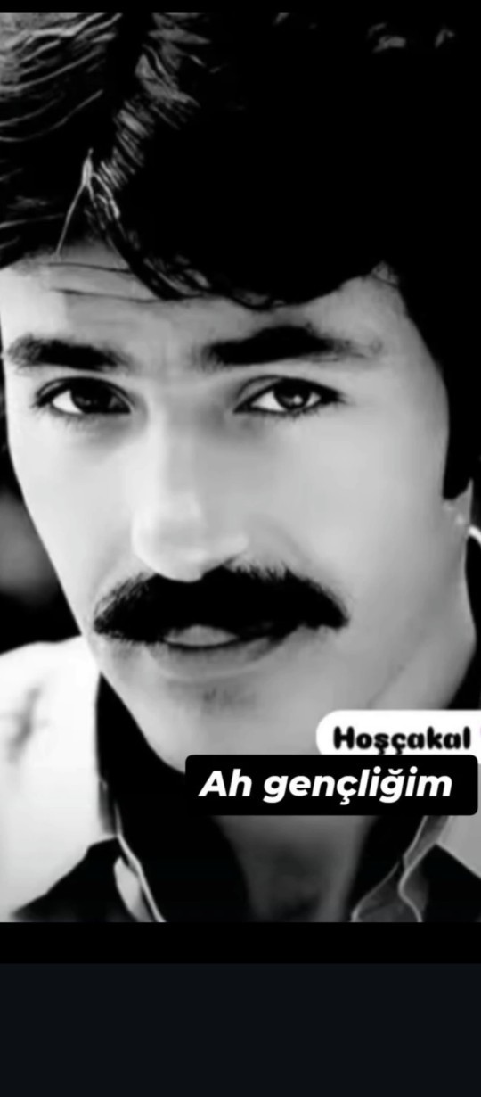 Ferdi Tayfur hayranı olan var mı?