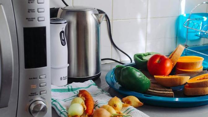 Kettle çelik mi olmalı, plastik mi?