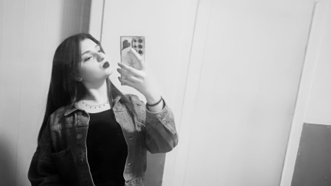 Bu fotoğraf hangi şarkıyla giderr?