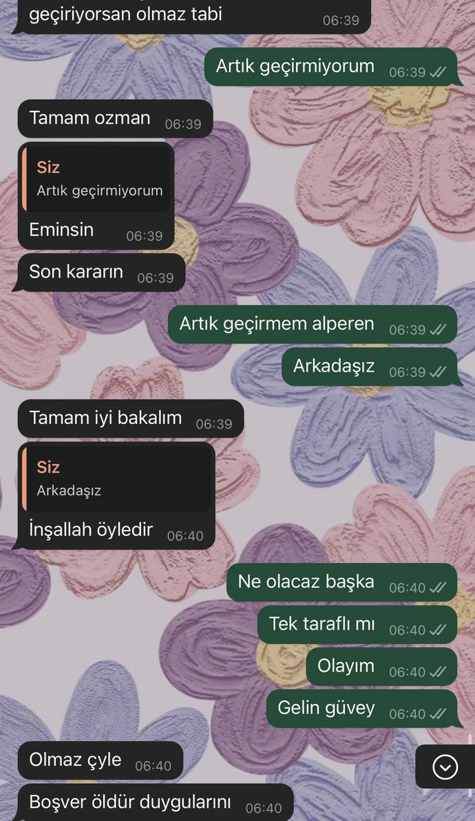 Hem seviyorum deyip hemde bizden olmaz diyen erkek derdi ne sizce?