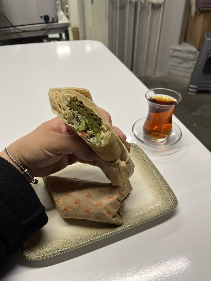 Siteden kime falafel wrap ısmarlayayım?
