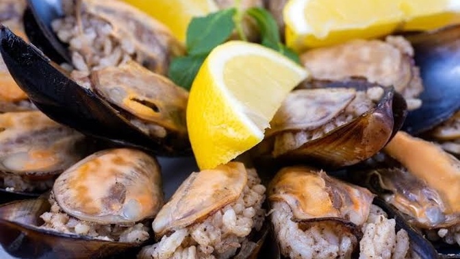 Midye dolma sever misin?