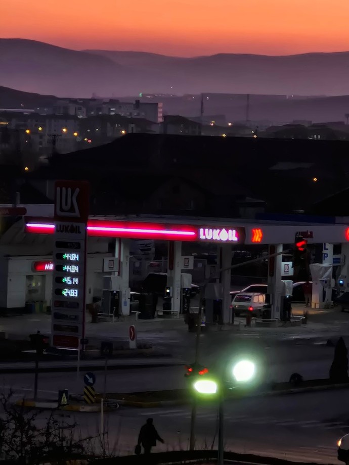 Yakınınız da akaryakıt istasyonu var mı varsa markası nedir?