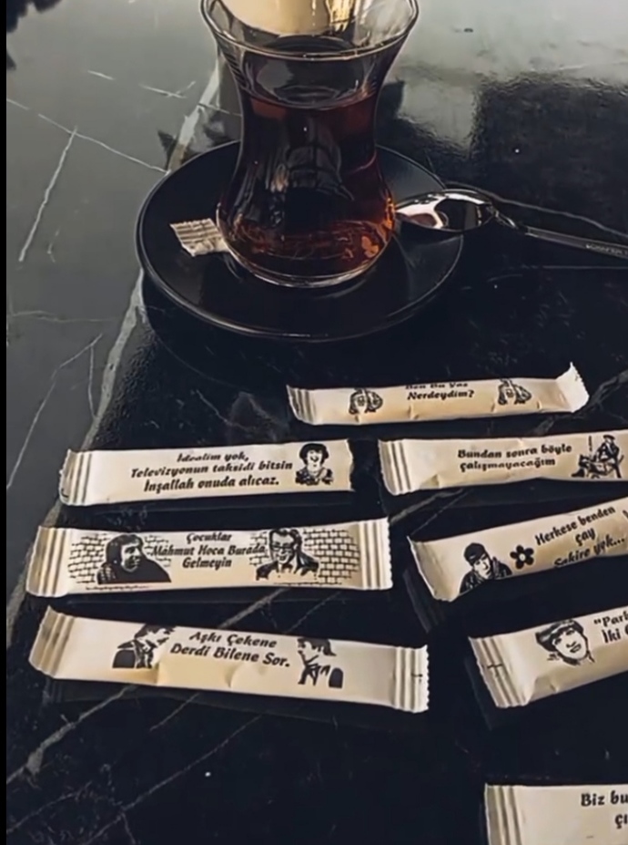 Şekerlerdeki ince düşünülmüş güzel bir detay 🍁Bu repliklerden hangisini seviyorsunuz?