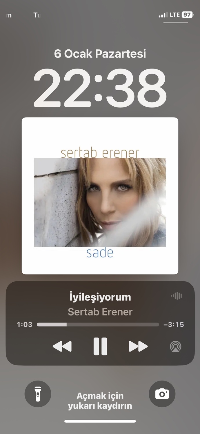 Sizi daha çok depresyona sokan şarkı var mı?