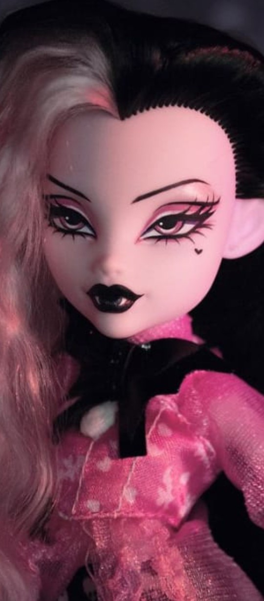 Monster gotik makyajlar güzel mi aykırı mı?