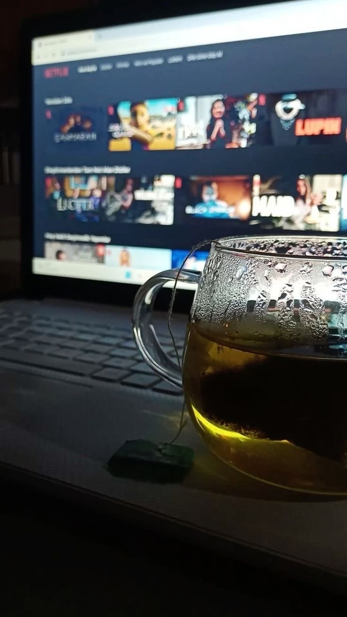 Dizi izlemek mi daha zevkli film izlemek mi?