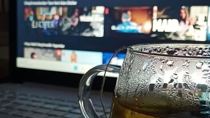 Dizi izlemek mi daha zevkli film izlemek mi?