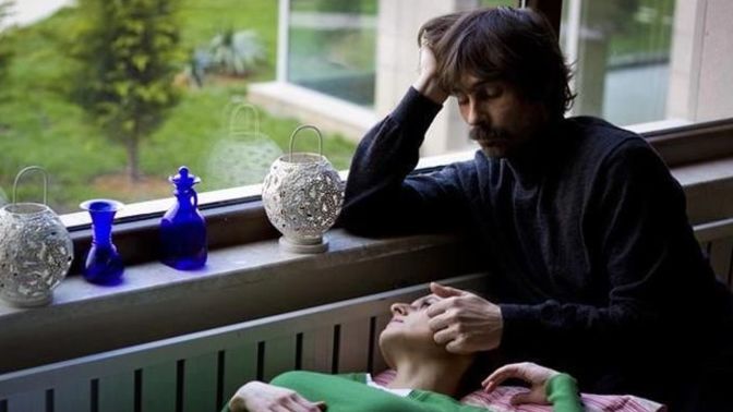 Bir şeyin/birinin varlığını bilmeden yokluğunu çekmek mümkün mü?
