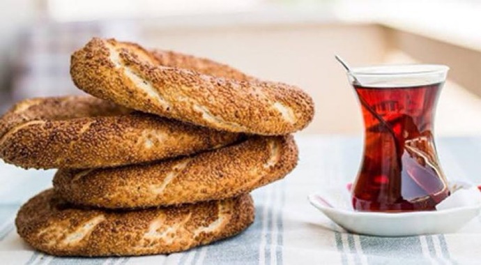 Yaşadığınız şehirde çay ve simit kaç ₺ oldu?