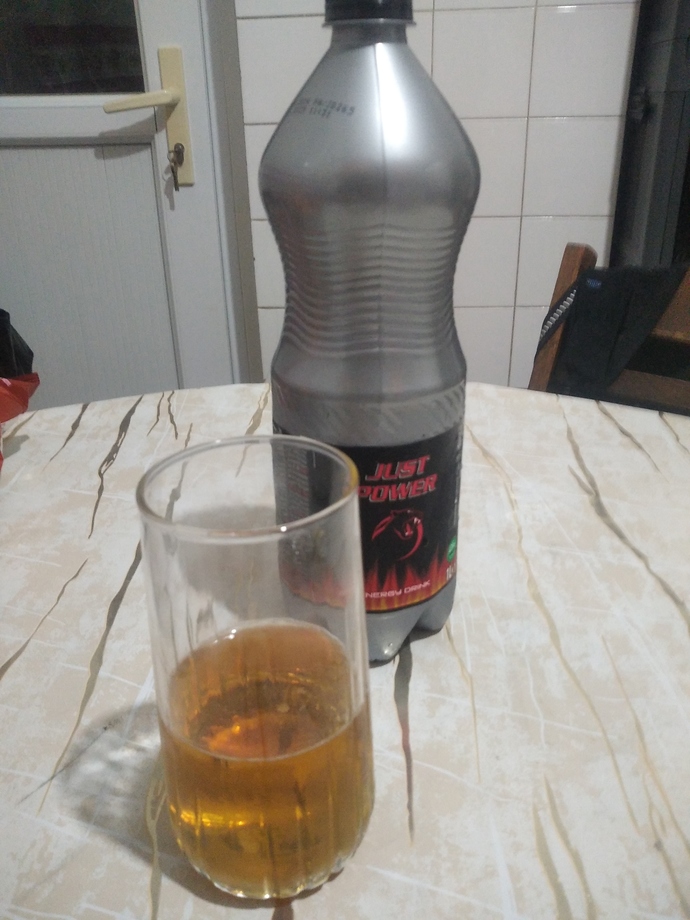 Bu şarkının hakkını vermek vardı ama alkol kullanmıyorum enerji içeceği içsem olur mu 🥃?