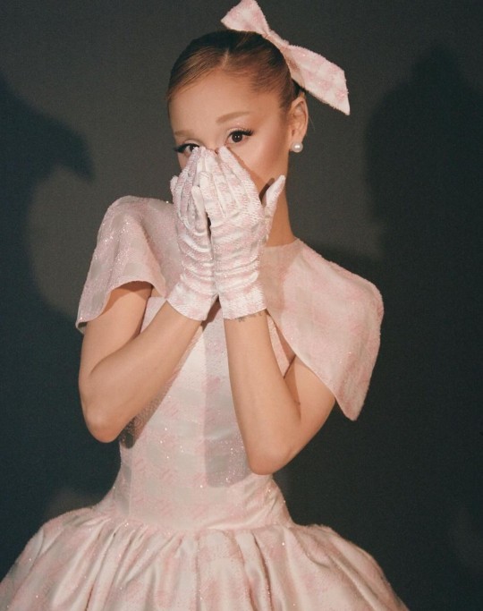 Ariana Grande çok şeker değil mi?