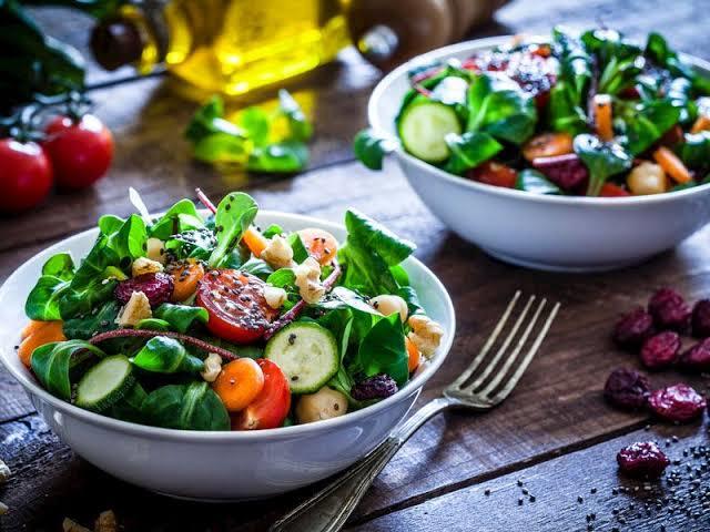 Sizin salatanıza neler lezzet katar?