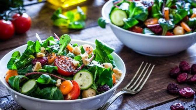 Sizin salatanıza neler lezzet katar?