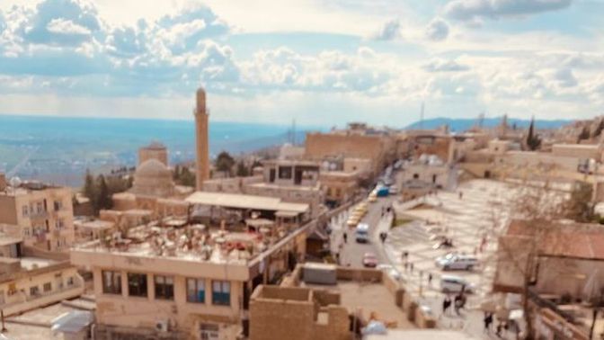 Mardin'de bir gece mi yoksa Paris'te bir gece mi?