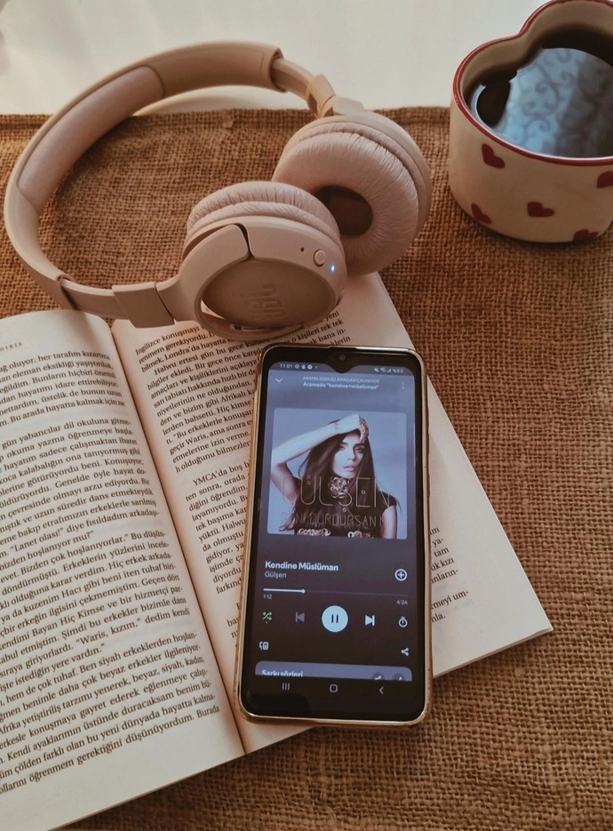 Ben her zaman senin yanında olurum, çünkü olunabilecek daha güzel yer yok🖤