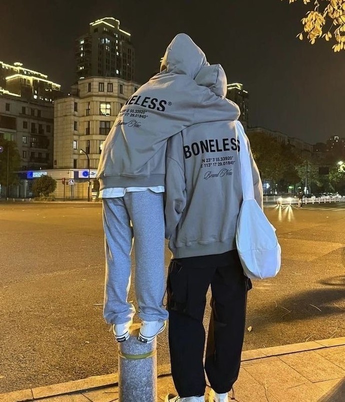 Cinsel ilişkiye beraber girmek istediğiniz kişinin ideal yaşı kaç olmalıdır?