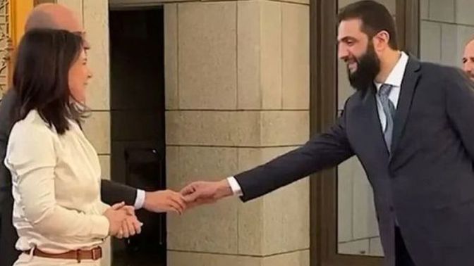 Suriye lideri, Alman kadın bakanın elini sıkmadı kabalık mı karizmatik mi?