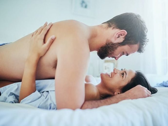 Sert sevişmek mi yoksa romantik sevişmek mi daha güzeldir?