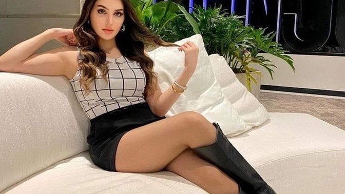 İnce uzun bacaklar kadını zarif gösterir mi?