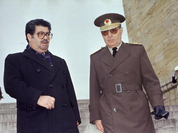 Eski generaller daha mı sertti?