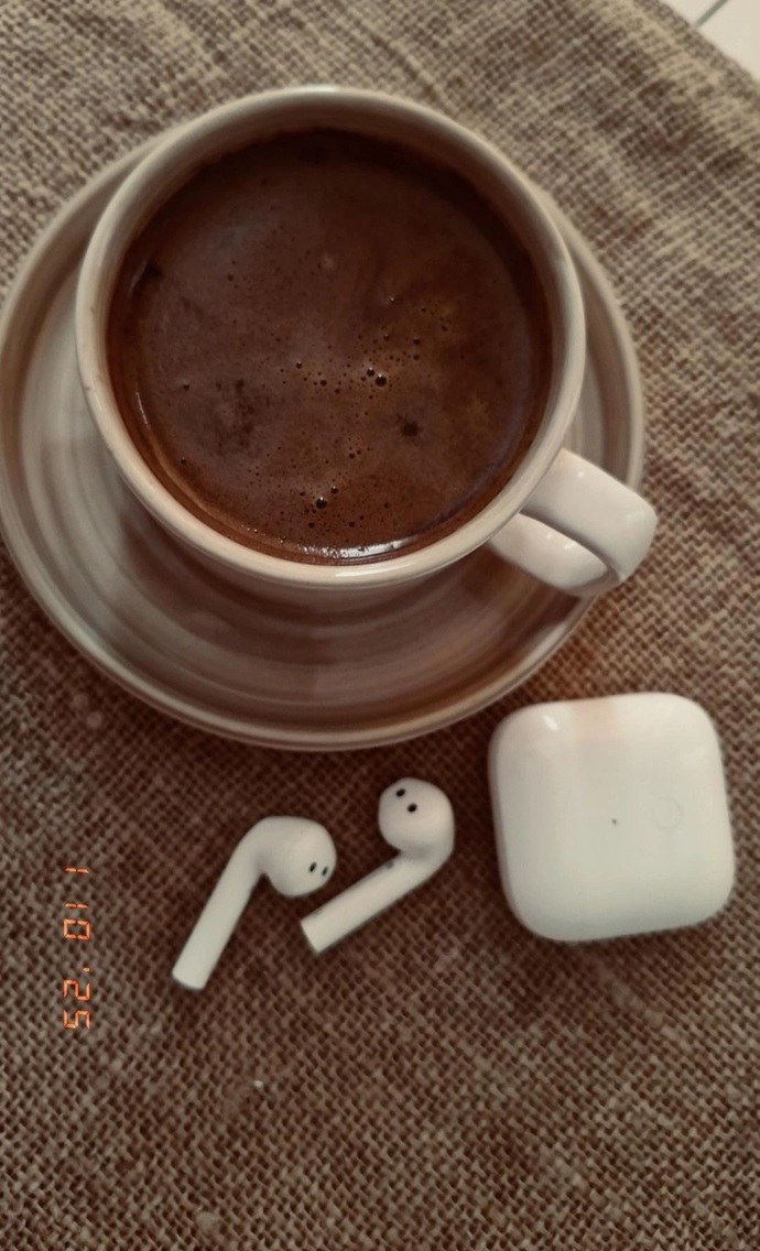 Seni kendine ne getirir, kahve mi? çay mı?
