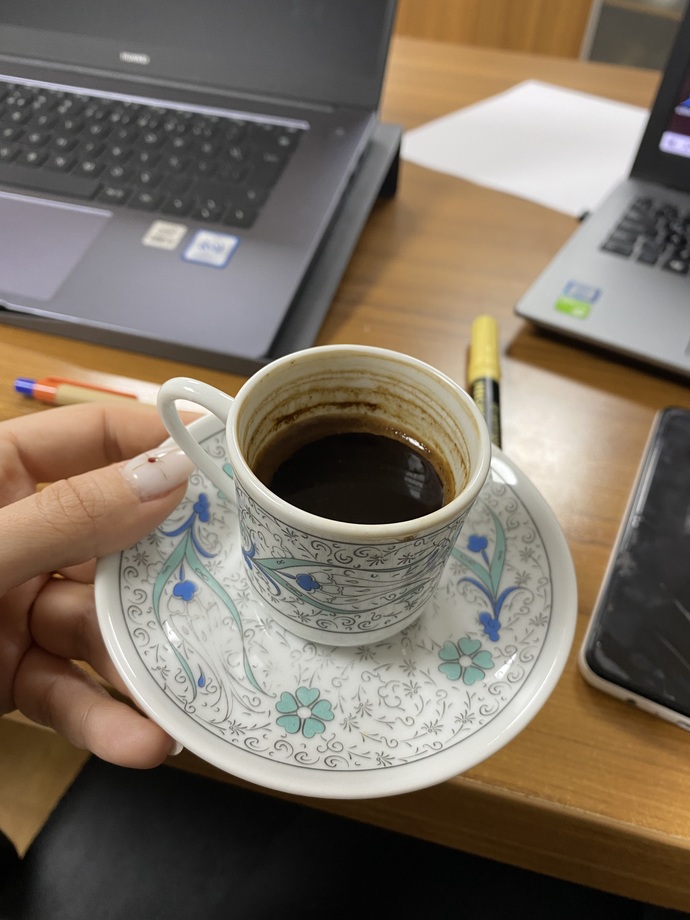 Kimler kahve içmek ister?