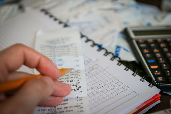 Evlilik hazırlığında bir bütçe oluştururken küçük ev aletlerine ne kadar bütçe ayırmalıyım sence?