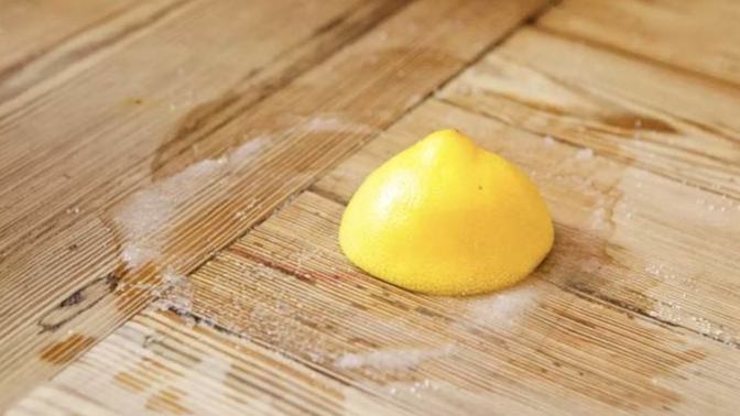 Kağıt havlu ve limonla doğal bir temizlik yöntemi denedin mi?